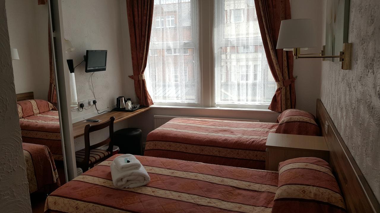 Evans Hotel Llandudno Bagian luar foto