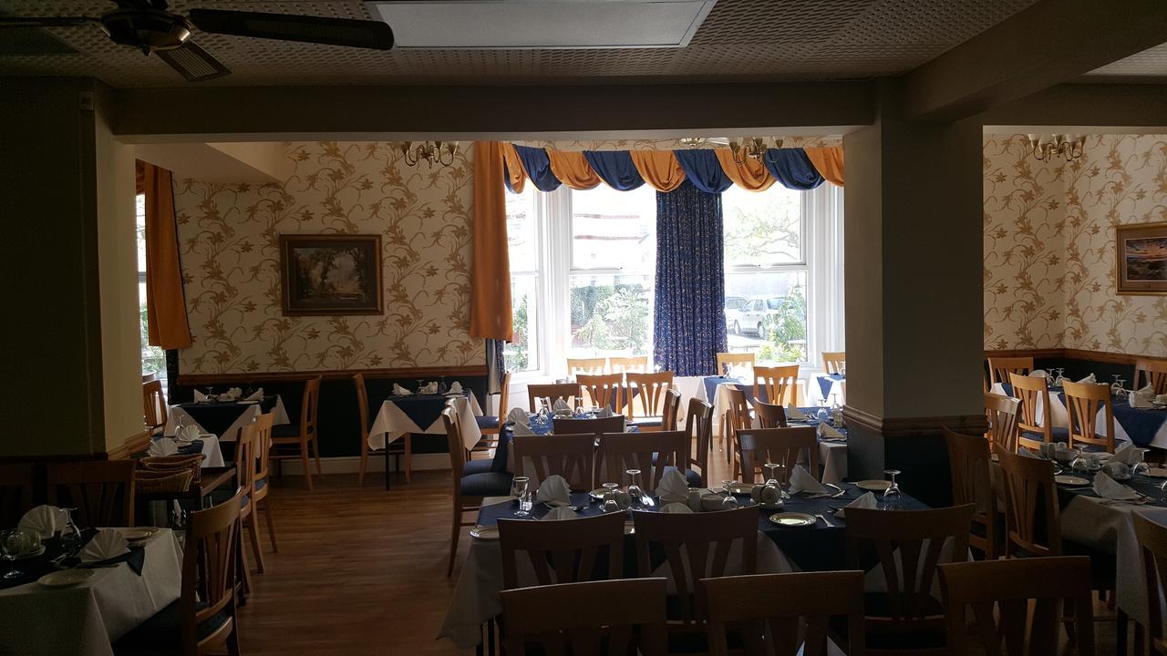 Evans Hotel Llandudno Bagian luar foto