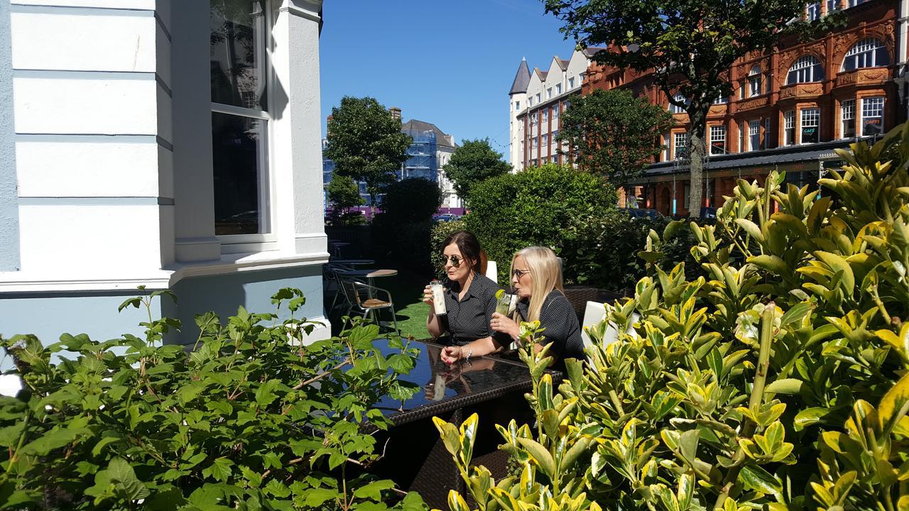 Evans Hotel Llandudno Bagian luar foto